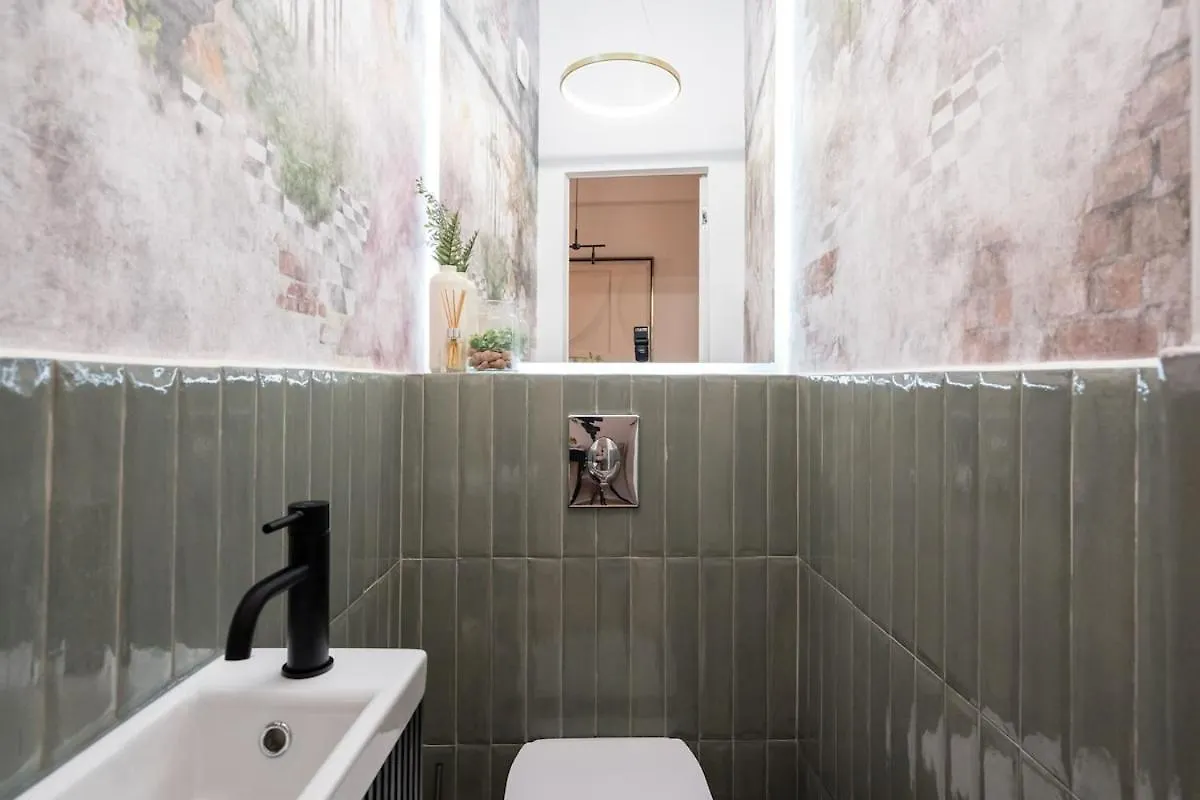 Luxurious 2Br Apartment - City Center Bucharest 0*,