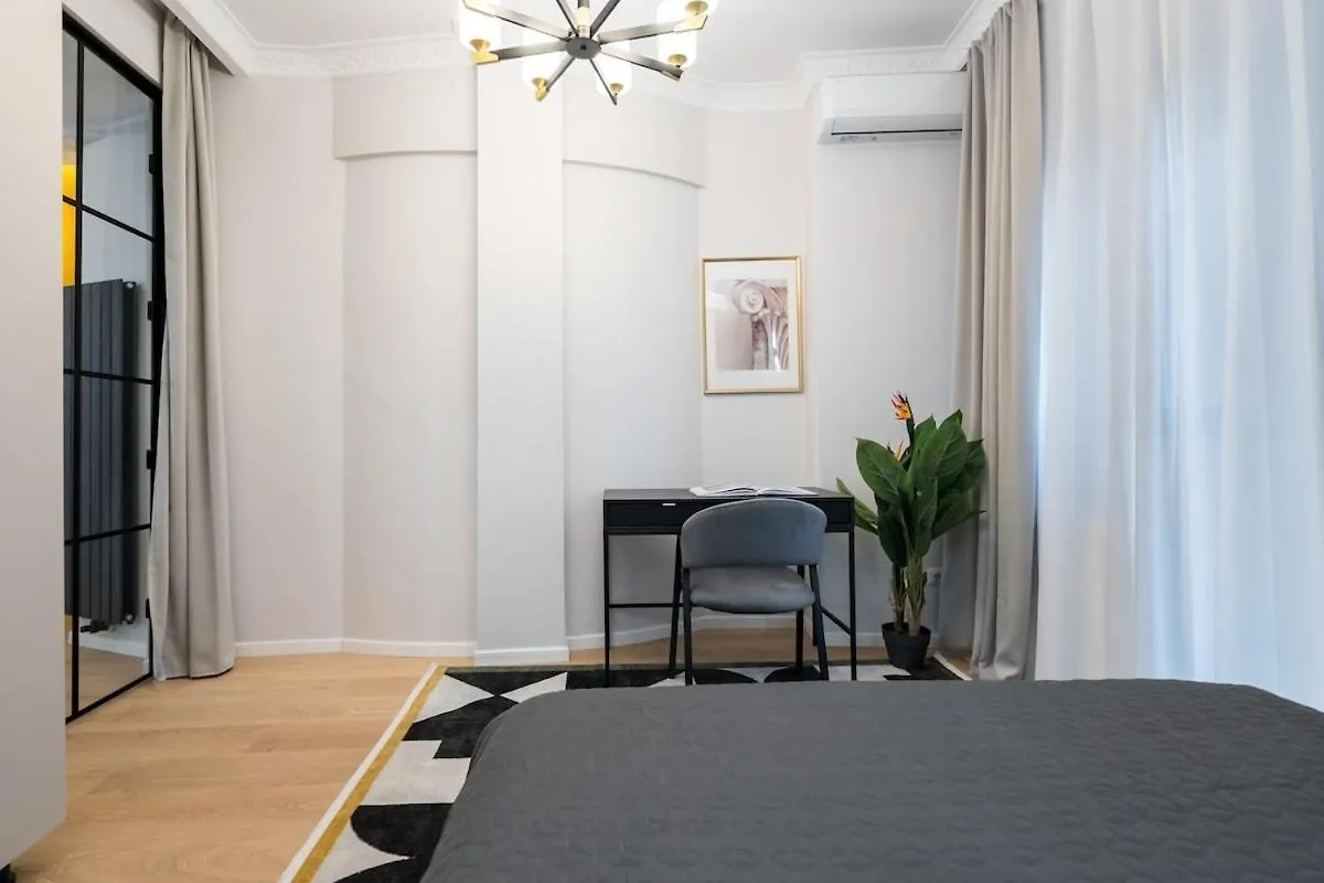 Luxurious 2Br Apartment - City Center Bucharest 0*,