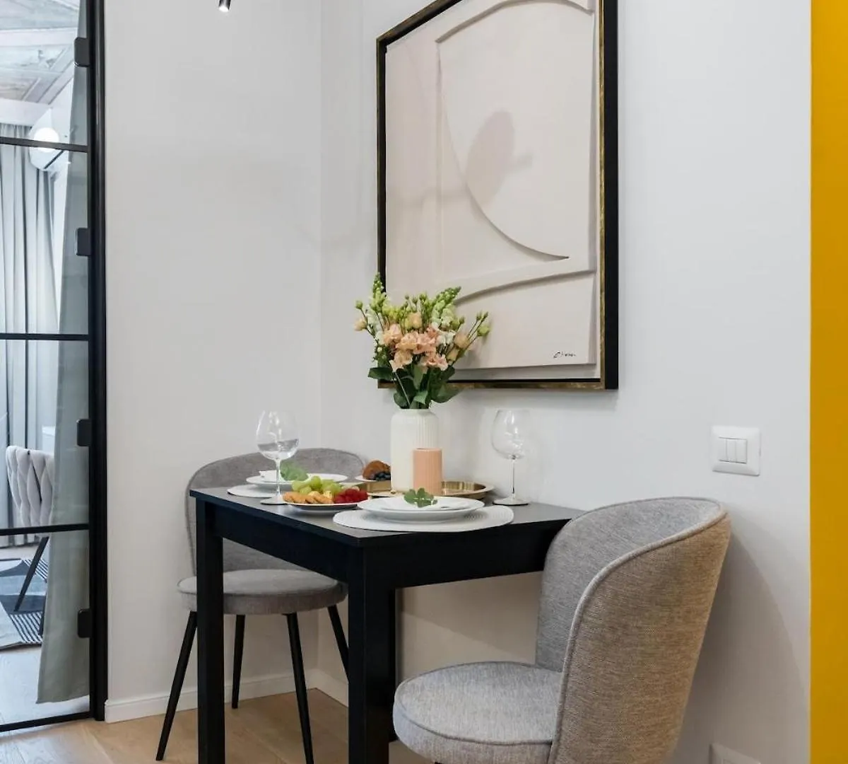 Luxurious 2Br Apartment - City Center Bucharest 0*,
