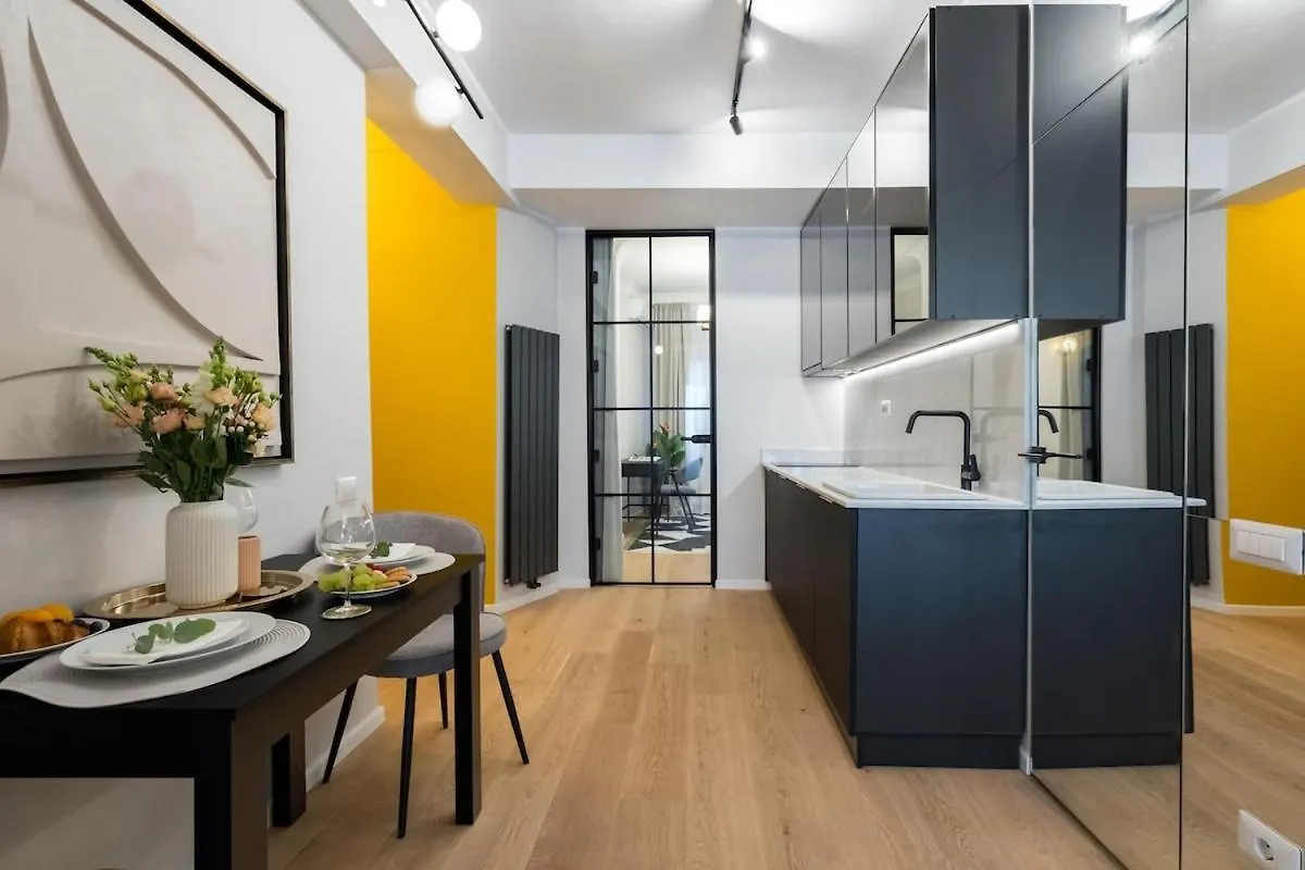 Luxurious 2Br Apartment - City Center Bucharest Romania