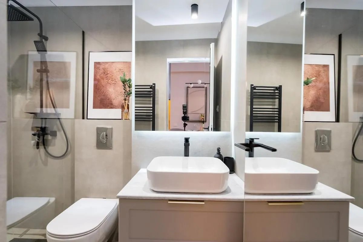 Luxurious 2Br Apartment - City Center Bucharest
