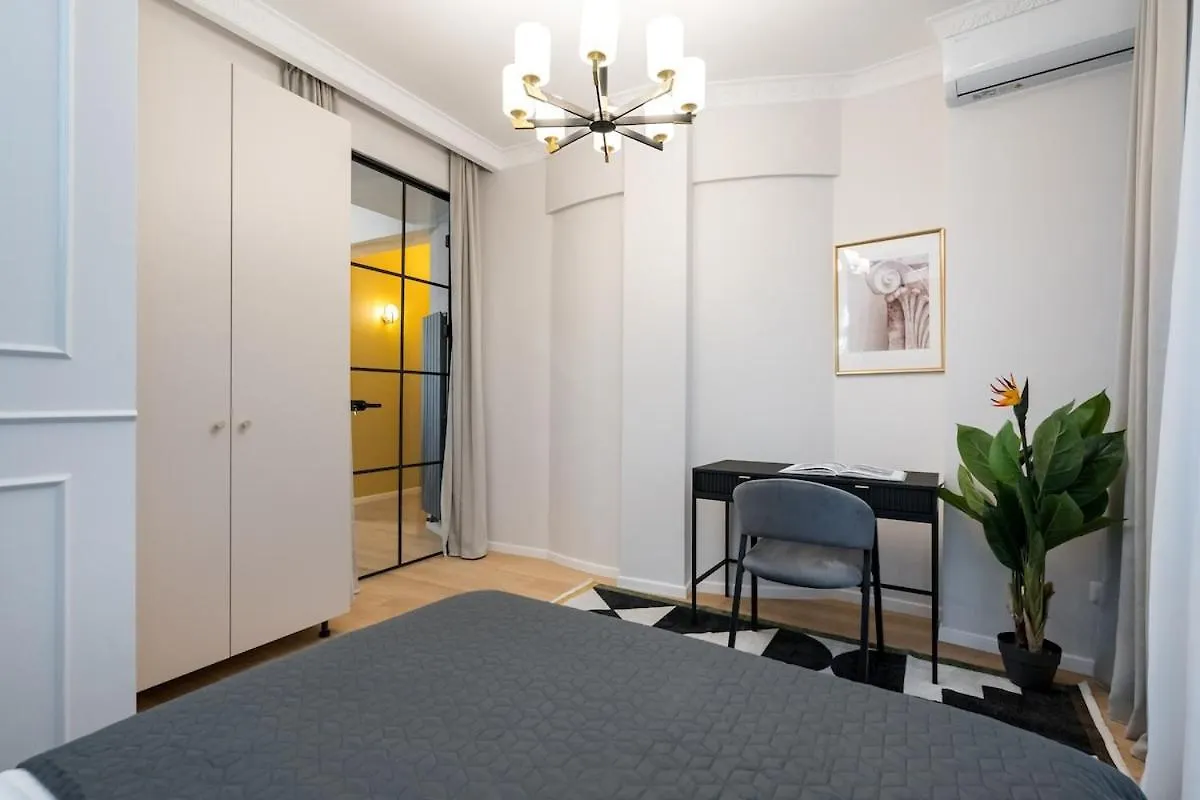 Luxurious 2Br Apartment - City Center Bucharest