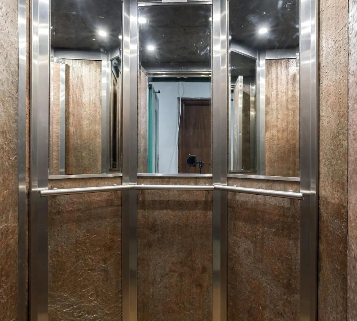 Luxurious 2Br Apartment - City Center Bucharest